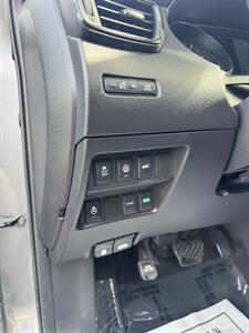 2017 Nissan Rogue SL   - Photo 25 - Fullerton, CA 92833