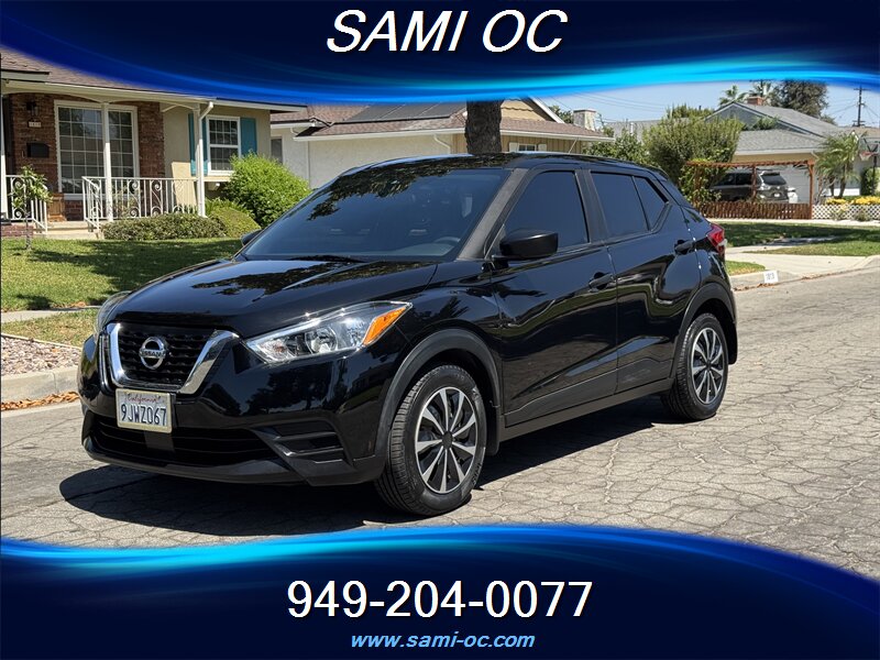 2020 Nissan Kicks S  
