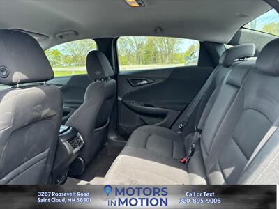 2018 Chevrolet Malibu LT   - Photo 15 - Saint Cloud, MN 56301