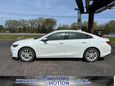 2018 Chevrolet Malibu LT   - Photo 2 - Saint Cloud, MN 56301