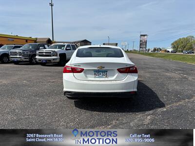 2018 Chevrolet Malibu LT   - Photo 4 - Saint Cloud, MN 56301