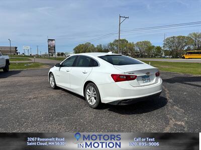 2018 Chevrolet Malibu LT   - Photo 3 - Saint Cloud, MN 56301
