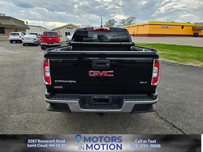 2015 GMC Canyon SLT Crew 4x4   - Photo 4 - Saint Cloud, MN 56301