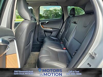 2017 Volvo XC60 T5 Inscription AWD   - Photo 10 - Saint Cloud, MN 56301