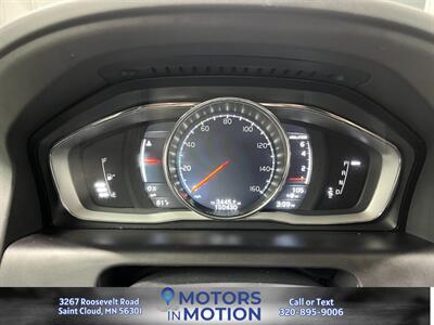 2017 Volvo XC60 T5 Inscription AWD   - Photo 10 - Saint Cloud, MN 56301