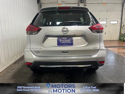 2018 Nissan Rogue S AWD   - Photo 4 - Saint Cloud, MN 56301