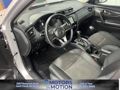 2018 Nissan Rogue S AWD   - Photo 9 - Saint Cloud, MN 56301