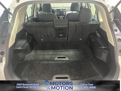 2018 Nissan Rogue S AWD   - Photo 16 - Saint Cloud, MN 56301