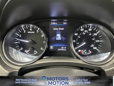 2018 Nissan Rogue S AWD   - Photo 13 - Saint Cloud, MN 56301