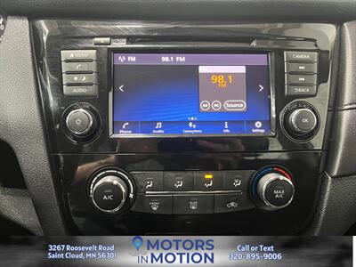 2018 Nissan Rogue S AWD   - Photo 12 - Saint Cloud, MN 56301