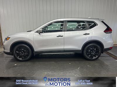2018 Nissan Rogue S AWD   - Photo 2 - Saint Cloud, MN 56301