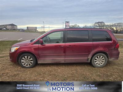 2012 Volkswagen Routan SEL - Photo 2 - Saint Cloud, MN 56301