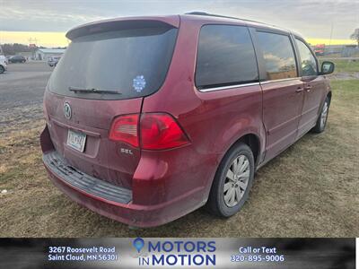 2012 Volkswagen Routan SEL - Photo 5 - Saint Cloud, MN 56301