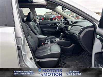 2017 Nissan Rogue SL - Photo 15 - Saint Cloud, MN 56301