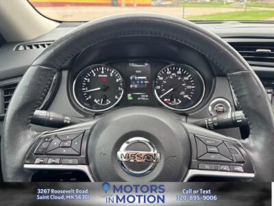 2017 Nissan Rogue SL - Photo 12 - Saint Cloud, MN 56301