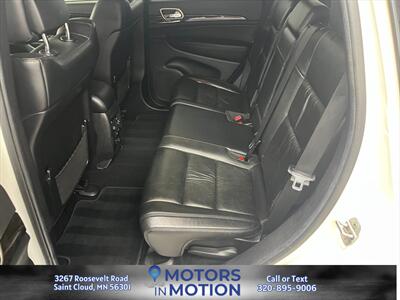 2012 Jeep Grand Cherokee Laredo 4WD w/Sunroof - Photo 15 - Saint Cloud, MN 56301