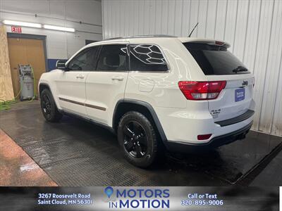 2012 Jeep Grand Cherokee Laredo 4WD w/Sunroof - Photo 3 - Saint Cloud, MN 56301