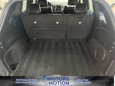 2012 Jeep Grand Cherokee Laredo 4WD w/Sunroof - Photo 16 - Saint Cloud, MN 56301