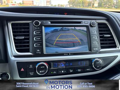 2015 Toyota Highlander Limited Platinum AWD - Photo 18 - Saint Cloud, MN 56301
