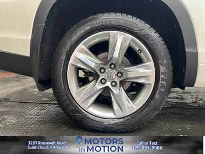 2015 Toyota Highlander Limited Platinum AWD   - Photo 22 - Saint Cloud, MN 56301