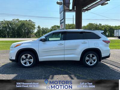 2015 Toyota Highlander Limited Platinum AWD - Photo 2 - Saint Cloud, MN 56301