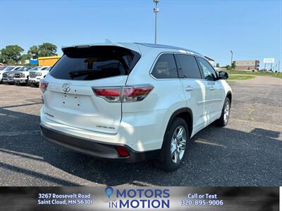 2015 Toyota Highlander Limited Platinum AWD - Photo 5 - Saint Cloud, MN 56301