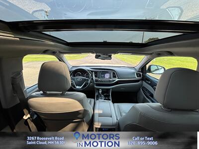 2015 Toyota Highlander Limited Platinum AWD - Photo 17 - Saint Cloud, MN 56301
