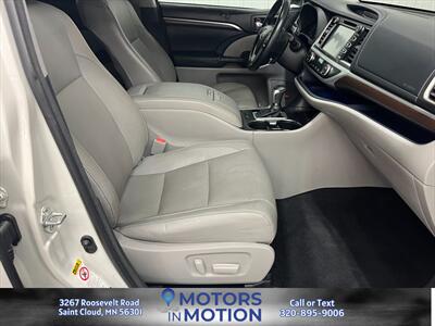 2015 Toyota Highlander Limited Platinum AWD   - Photo 12 - Saint Cloud, MN 56301