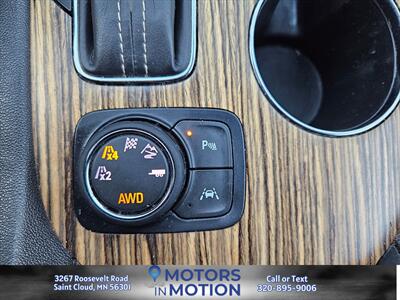 2019 GMC Acadia Denali AWD   - Photo 13 - Saint Cloud, MN 56301