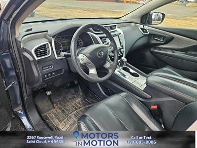 2017 Nissan Murano Platinum AWD w/Sunroof - Photo 9 - Saint Cloud, MN 56301