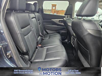 2017 Nissan Murano Platinum AWD w/Sunroof - Photo 17 - Saint Cloud, MN 56301