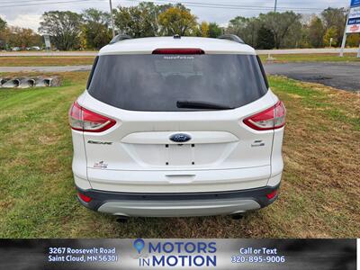 2015 Ford Escape SE AWD   - Photo 6 - Saint Cloud, MN 56301