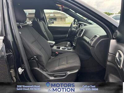 2018 Jeep Grand Cherokee Laredo E 4WD   - Photo 15 - Saint Cloud, MN 56301