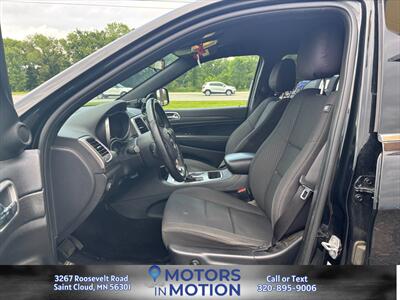 2018 Jeep Grand Cherokee Laredo E 4WD   - Photo 9 - Saint Cloud, MN 56301