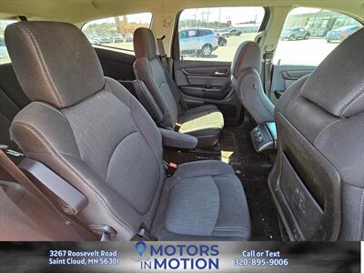 2017 Chevrolet Traverse LT AWD - Photo 18 - Saint Cloud, MN 56301