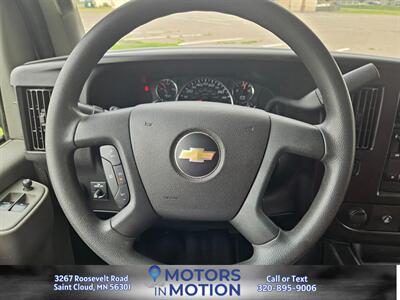 2019 Chevrolet Express 2500 4x4   - Photo 13 - Saint Cloud, MN 56301