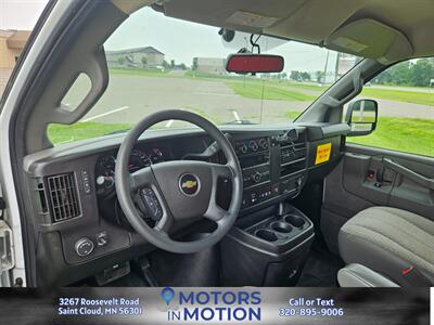 2019 Chevrolet Express 2500 4x4   - Photo 9 - Saint Cloud, MN 56301