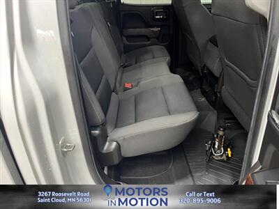 2018 GMC Sierra 1500 SLE 4x4 - Photo 17 - Saint Cloud, MN 56301