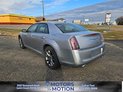 2014 Chrysler 300 S AWD - Photo 3 - Saint Cloud, MN 56301