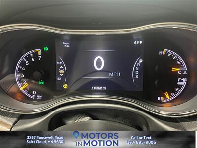 2015 Jeep Grand Cherokee Limited 4WD   - Photo 12 - Saint Cloud, MN 56301