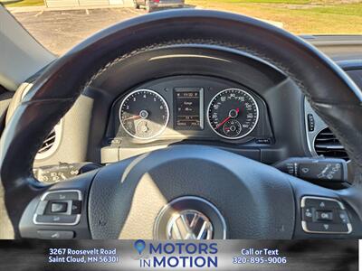 2017 Volkswagen Tiguan 2.0T Wolfsburg Edition AWD w/Sunroof   - Photo 10 - Saint Cloud, MN 56301