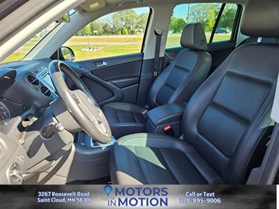 2017 Volkswagen Tiguan 2.0T Wolfsburg Edition AWD w/Sunroof   - Photo 9 - Saint Cloud, MN 56301