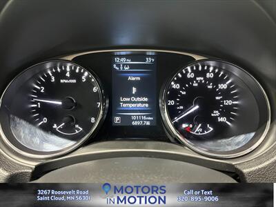 2015 Nissan Rogue SL AWD   - Photo 13 - Saint Cloud, MN 56301