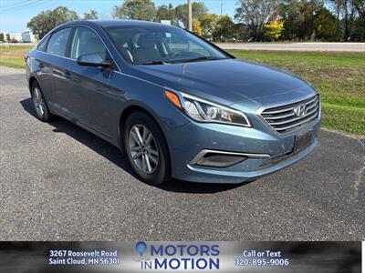2017 Hyundai SONATA SE - Photo 7 - Saint Cloud, MN 56301