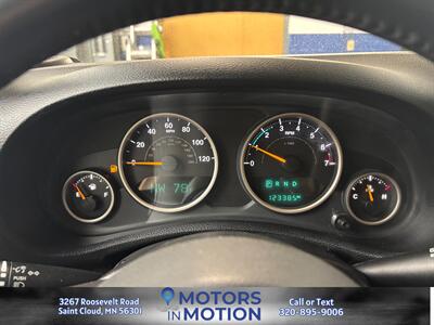 2016 Jeep Wrangler Sahara 75th Anniversary 4x4   - Photo 10 - Saint Cloud, MN 56301