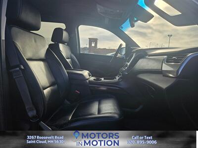 2017 Chevrolet Suburban LT   - Photo 18 - Saint Cloud, MN 56301