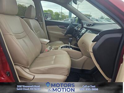2016 Nissan Rogue SL AWD   - Photo 19 - Saint Cloud, MN 56301