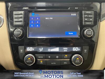2016 Nissan Rogue SL AWD - Photo 16 - Saint Cloud, MN 56301