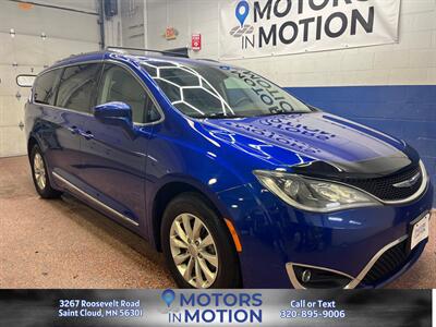 2019 Chrysler Pacifica Touring L   - Photo 4 - Saint Cloud, MN 56301