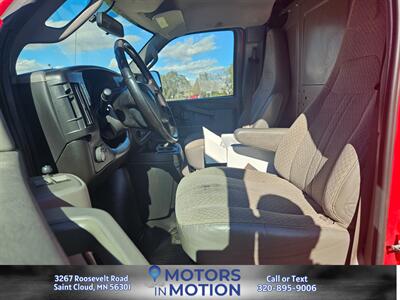 2018 GMC Savana 3500 6.0L   - Photo 12 - Saint Cloud, MN 56301